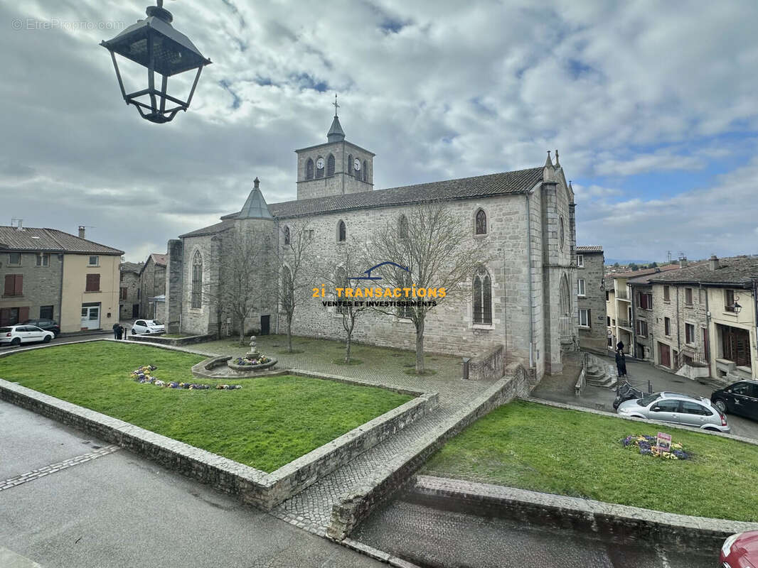 Appartement à MORNANT