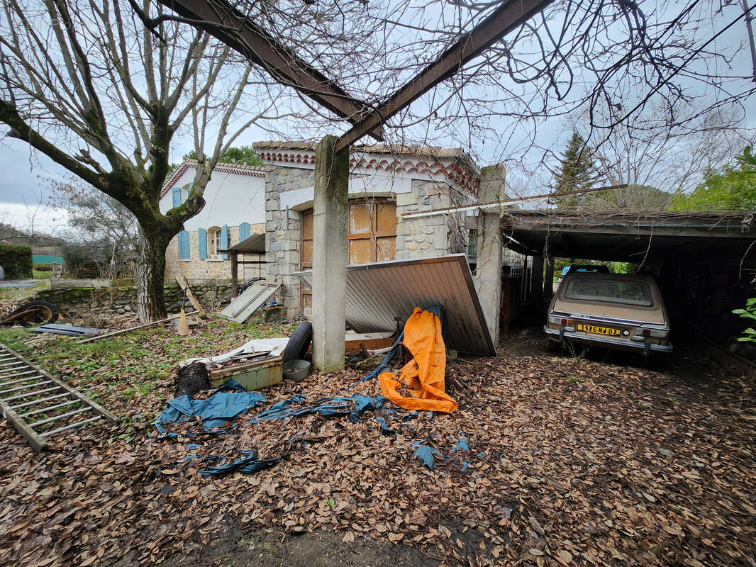 Maison à LAURAC-EN-VIVARAIS