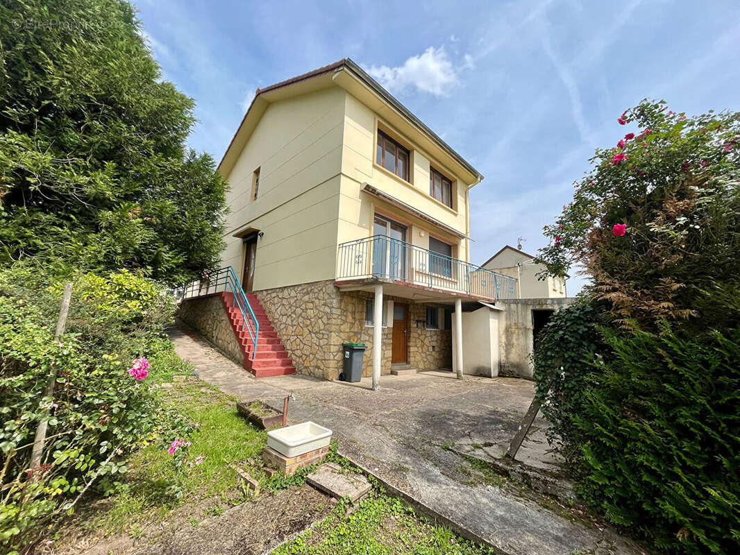 Maison à CONTZ-LES-BAINS