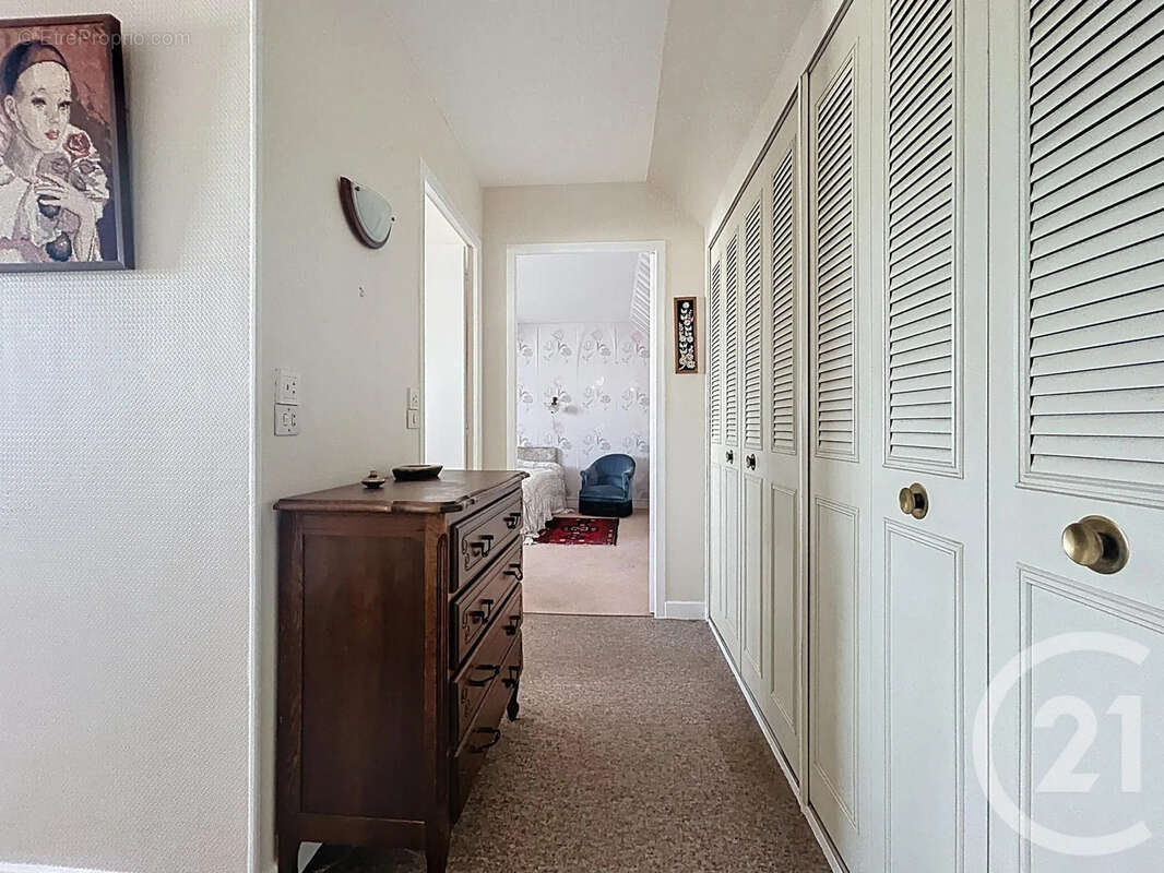 Maison à LE MEE-SUR-SEINE