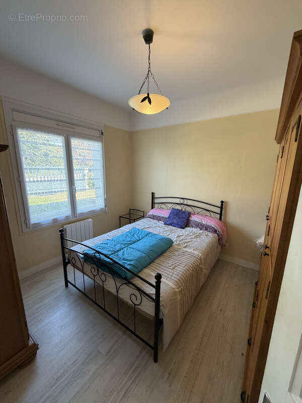 Maison à LA ROCHE-CHALAIS