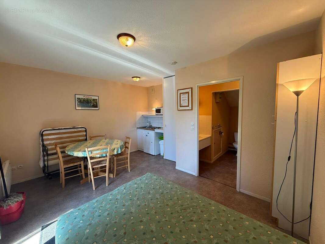   - Maison à PRADES