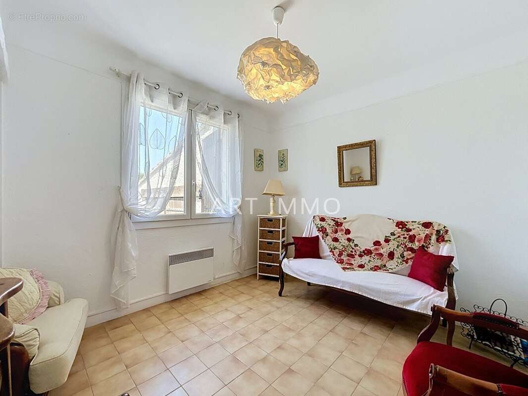 Maison à ROBION