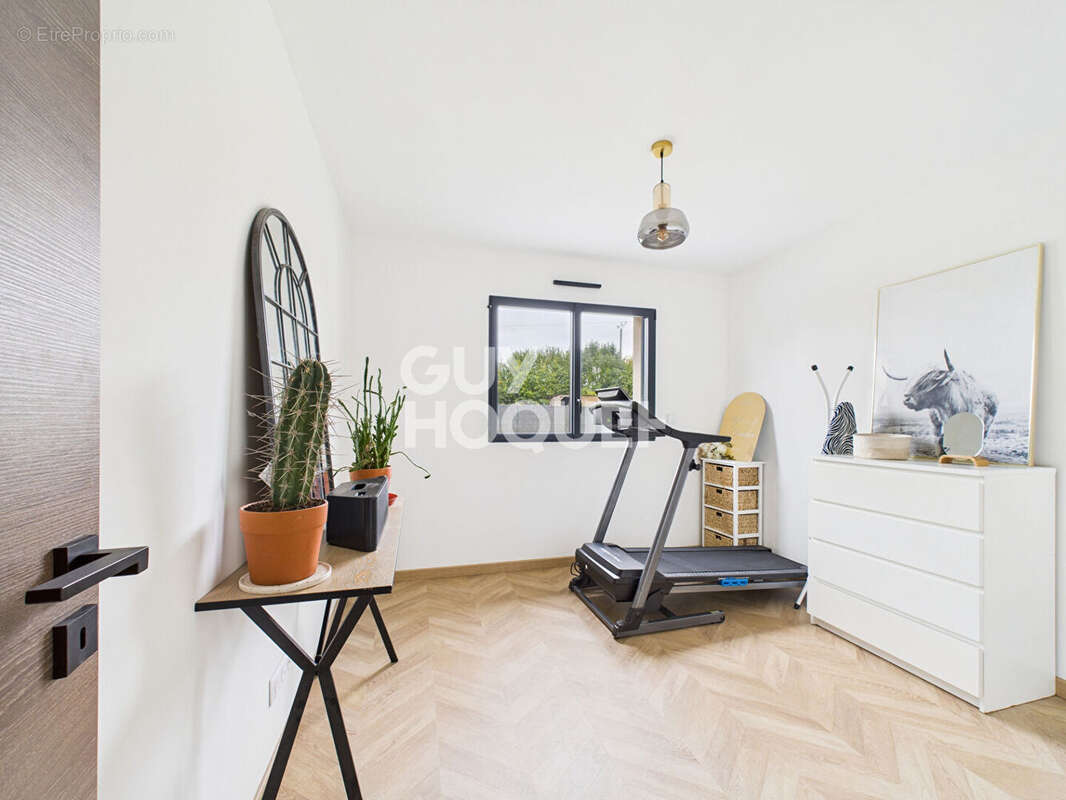 Maison à LA SAUSSAYE