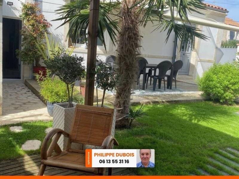 Maison à PORT-DES-BARQUES