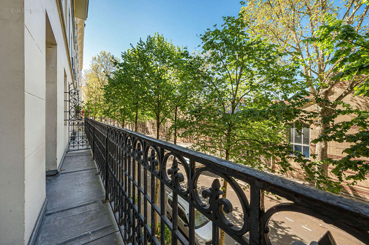 Paris XIIIe Gobelins / Place d'Italie Élégant 3 pièces avec balcon - photo 3