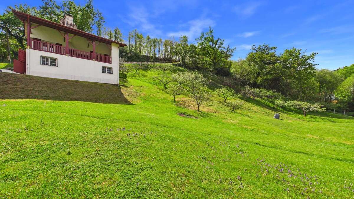 Maison à BIRIATOU