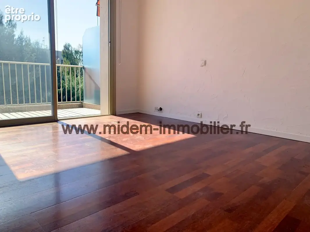 Corniche Fleurie - Dufy, 3 pièces 82 m2 + terrasse 41 m2 large vue mer, cave, possibilité garage à 405000 euro - photo 8