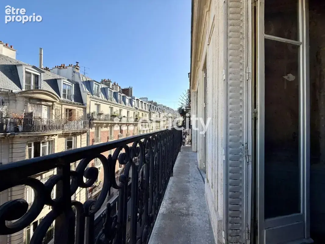 Appartement à PARIS-18E