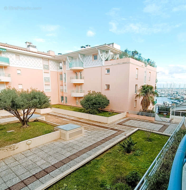 Appartement à FREJUS