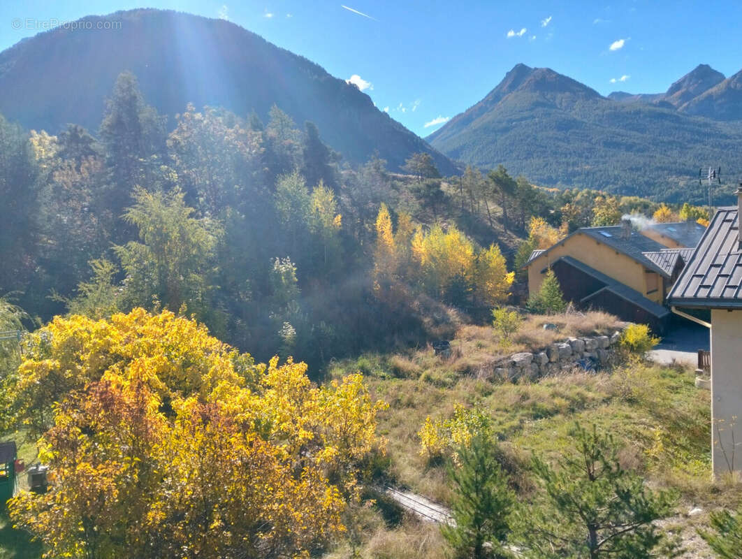 Terrain constructible à Briançon -Viabilisé- - photo 4