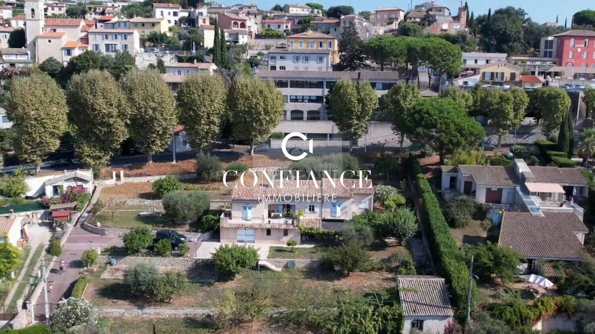 Appartement à LA GAUDE
