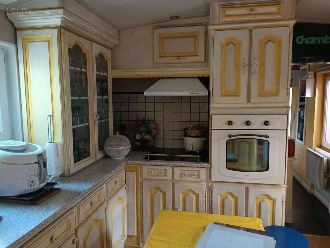 Maison à MAURECOURT