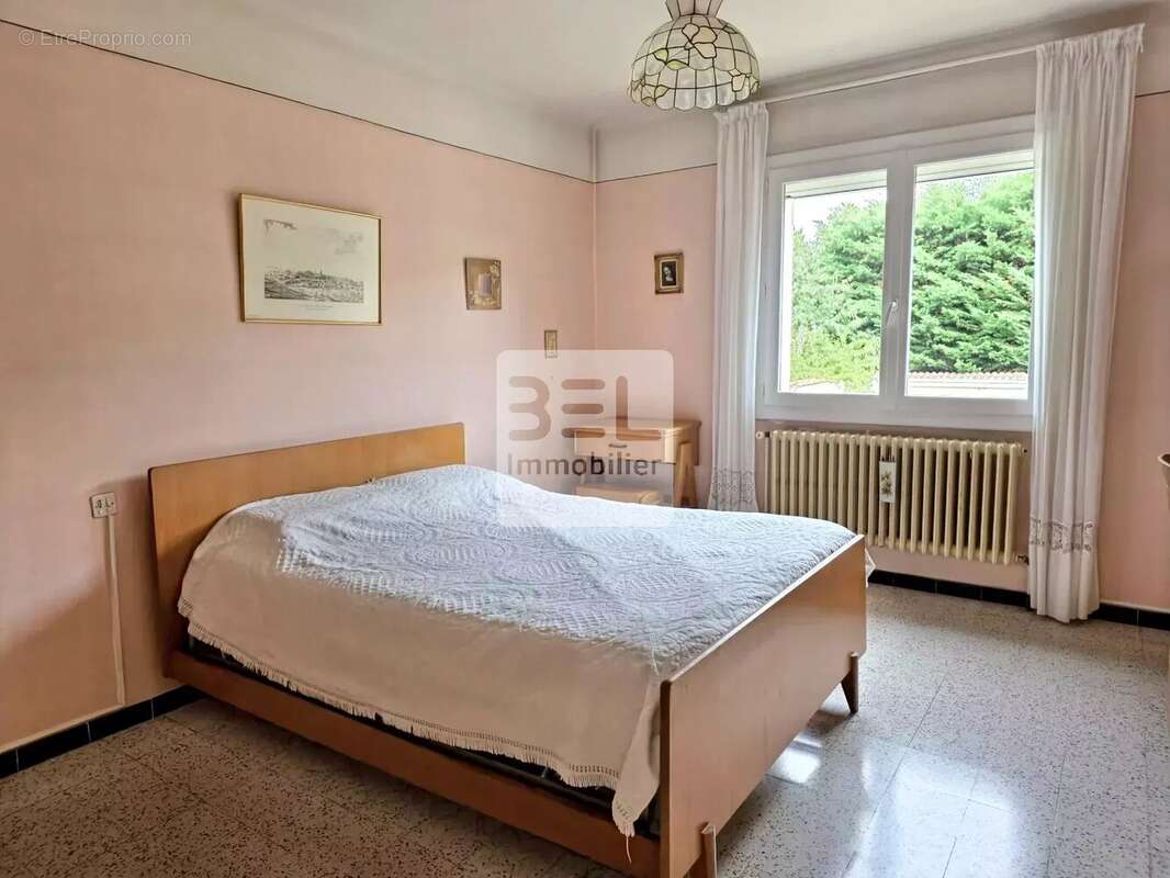 Maison à BAGNOLS-SUR-CEZE