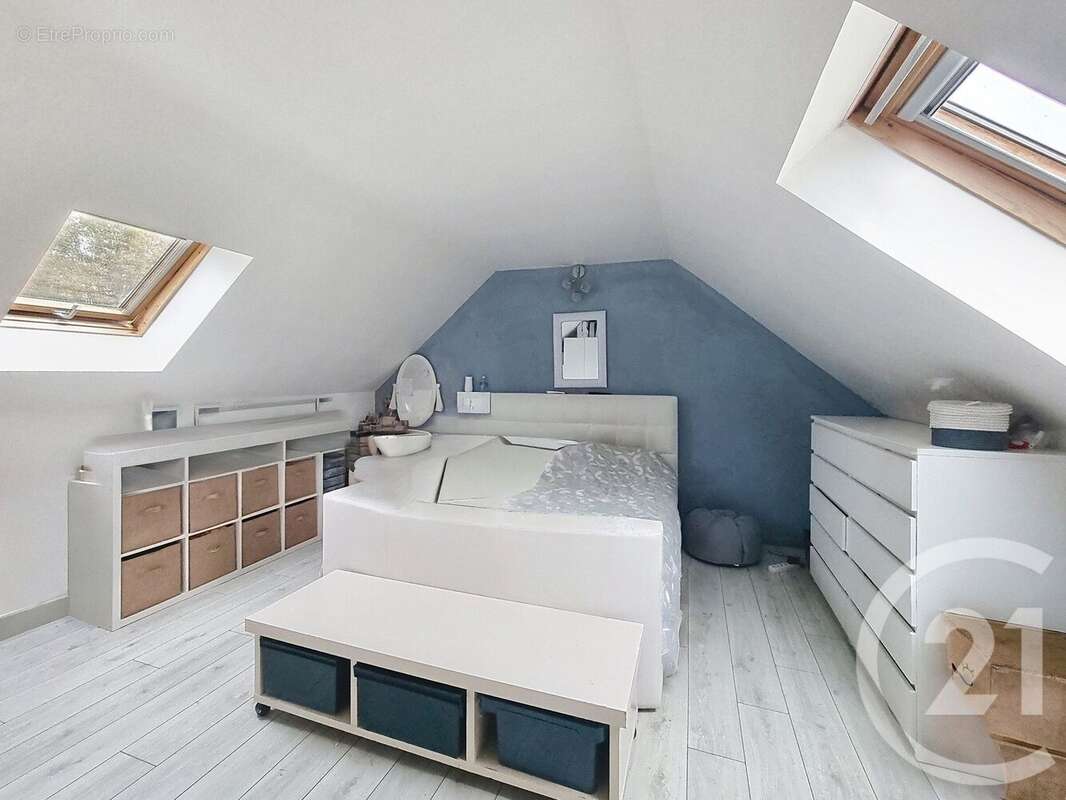 Maison à LONGUEVILLE