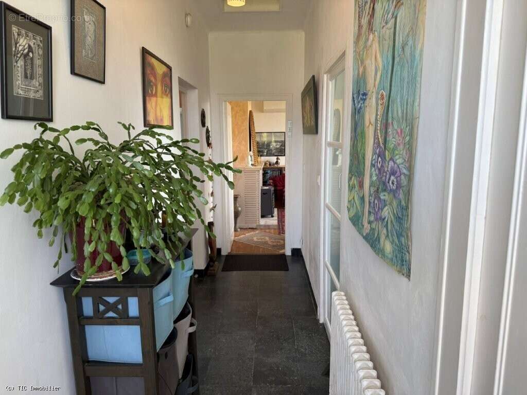 Maison à CHAMPAGNE-MOUTON