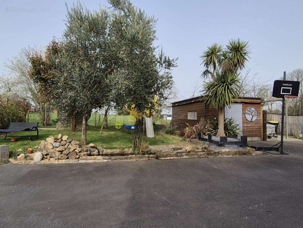 Maison à SAINT-AUBIN-DU-CORMIER