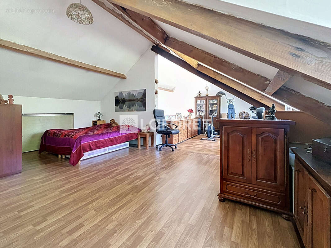 Maison à SAINT-FARGEAU-PONTHIERRY