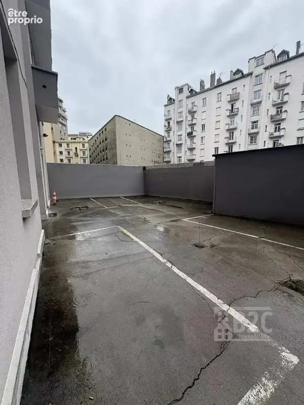 Local grenoble - photo 17