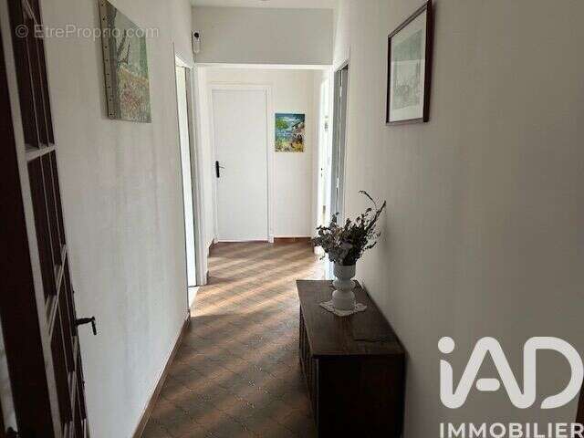 Maison 122 m² à Aups  - photo 9