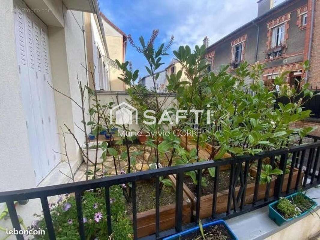 Photo 2 - Appartement à LA GARENNE-COLOMBES