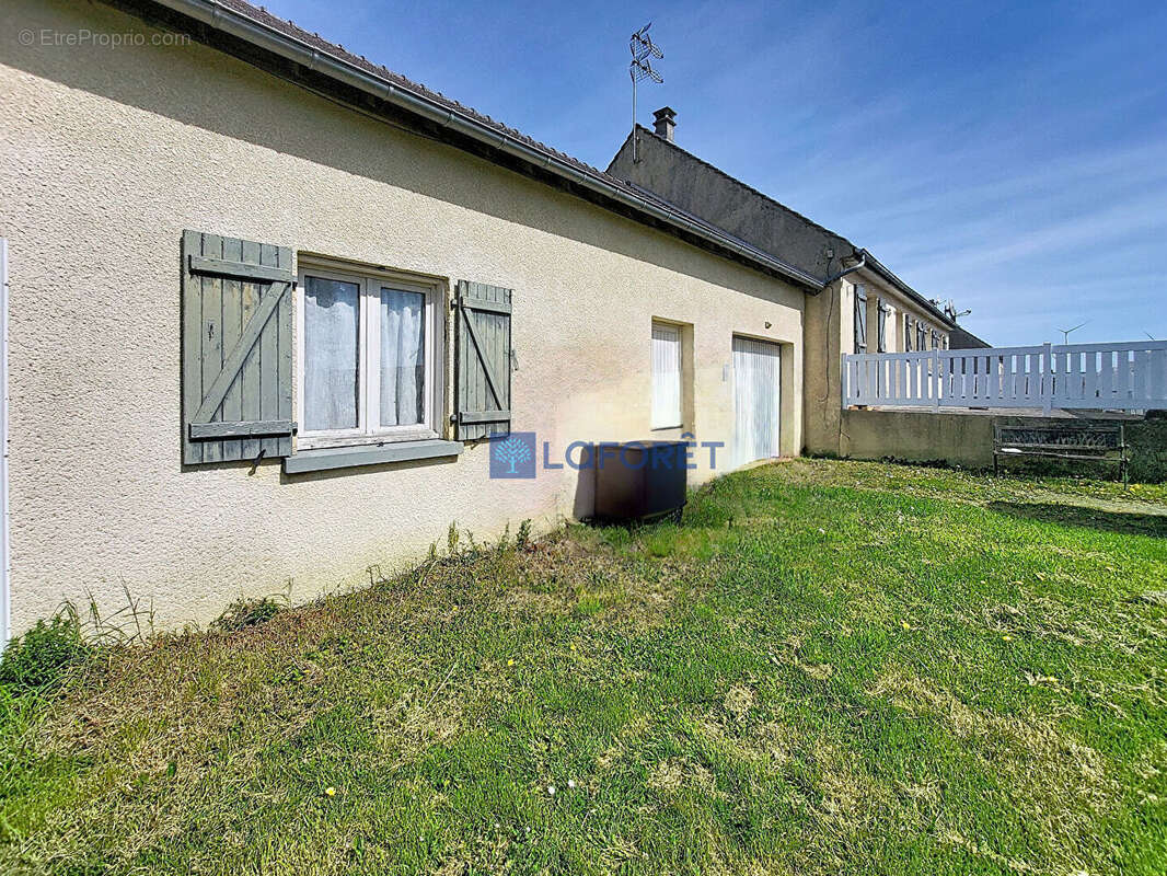 Maison Mayot 5 pièce(s) 101 m2 - photo 8