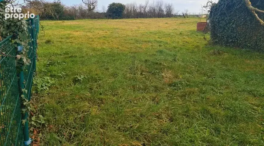 Terrain à GUERARD