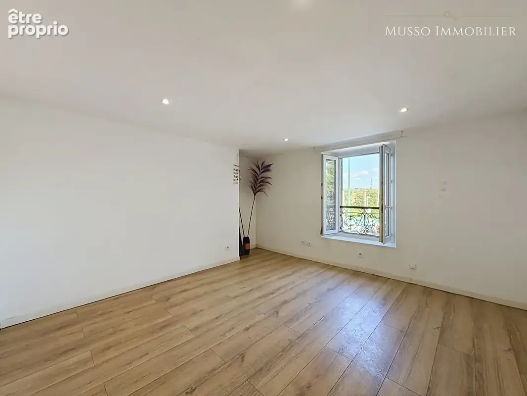 Appartement 3 pièces 80 m² à vendre à La Penne-Sur-Huveaune (13821) - photo 9