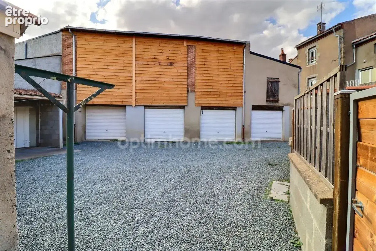 Maison de bourg rénovée de 99 m² (3 ch) avec cour, 2 garages + Appartement T2 loué (420 €/mois) – Centre-ville de Nueil-les-Aubi - photo 18