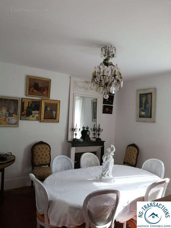 Maison à EPIRY
