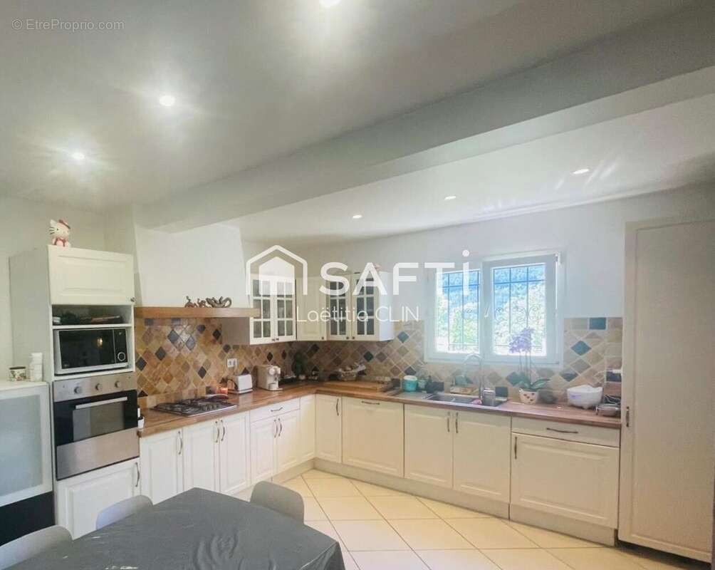 Photo 2 - Maison à BAGNOLS-EN-FORET