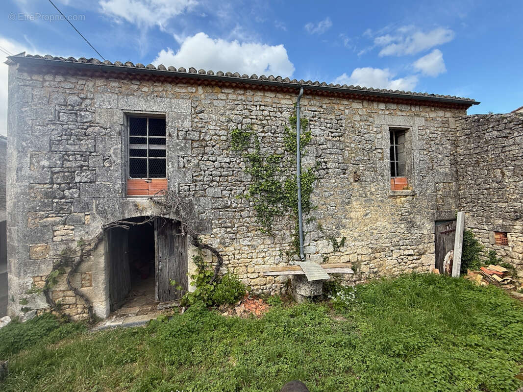 Autre à SOYAUX