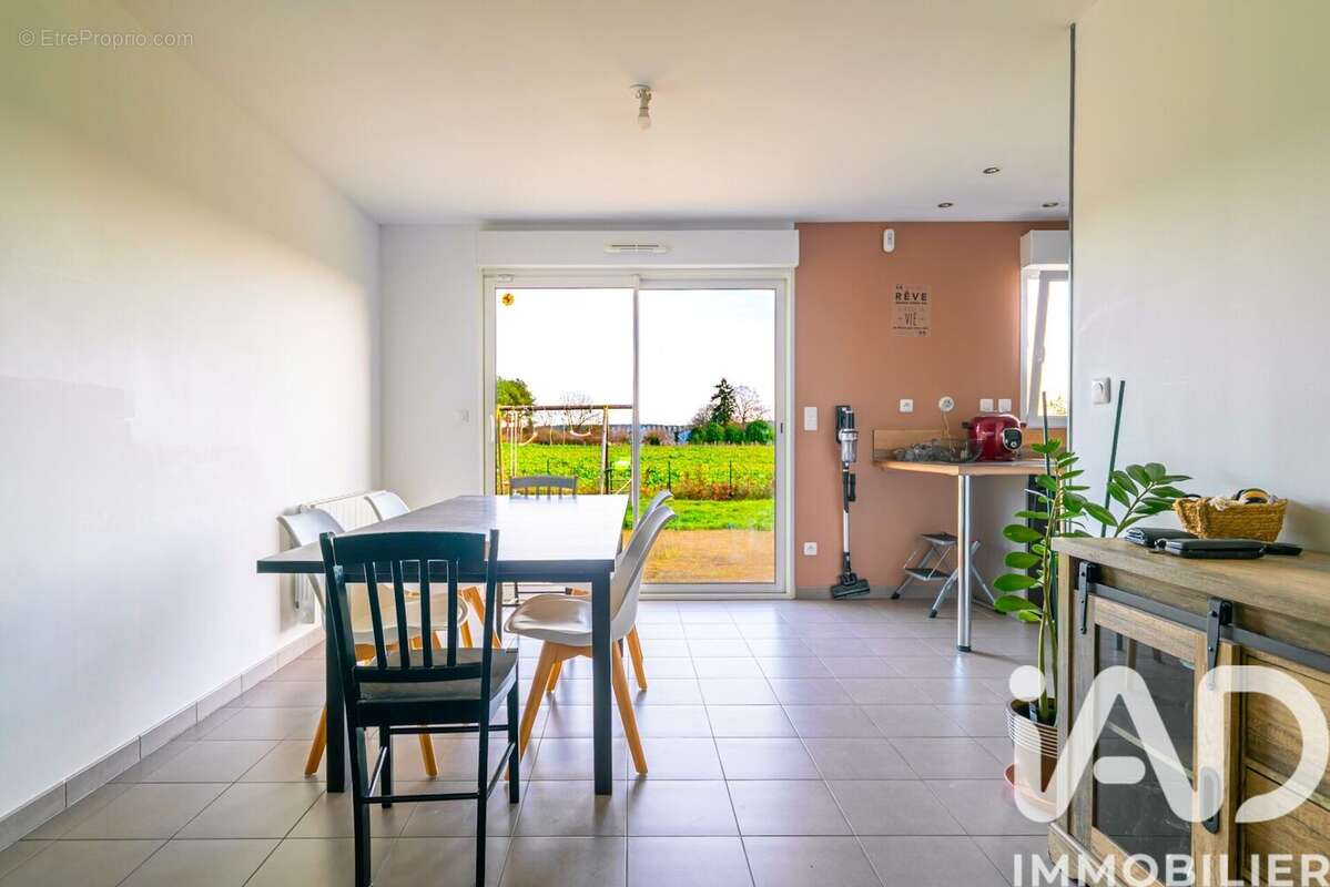 Photo 3 - Maison à SAINT-MARS-D'OUTILLE