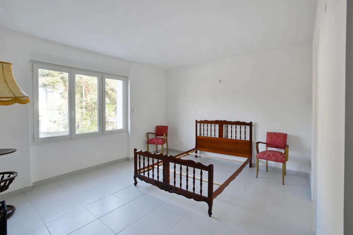 Maison à LES SALLES-DU-GARDON