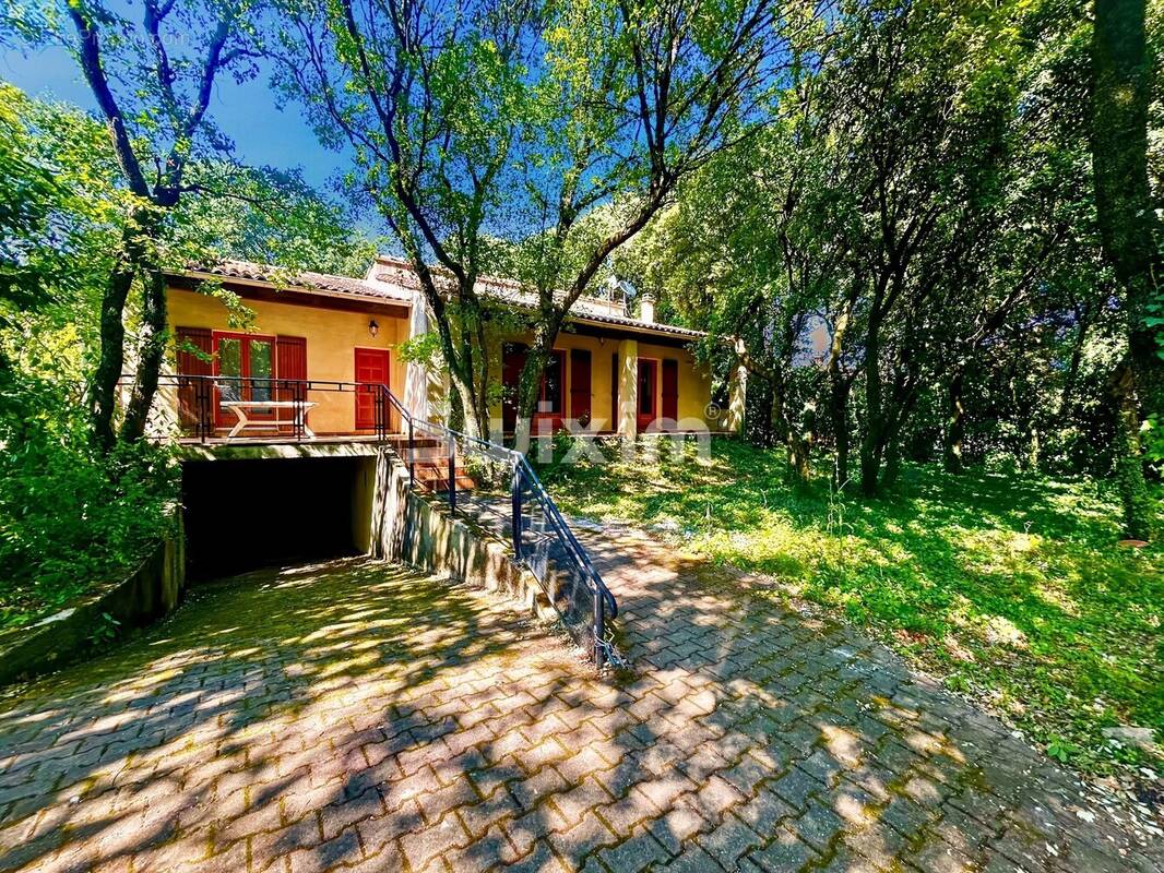 Maison 5 pièces 120 m² · à Donzere · 120 m² · 344 000 €
