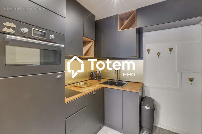 Appartement à NEUILLY-SUR-SEINE