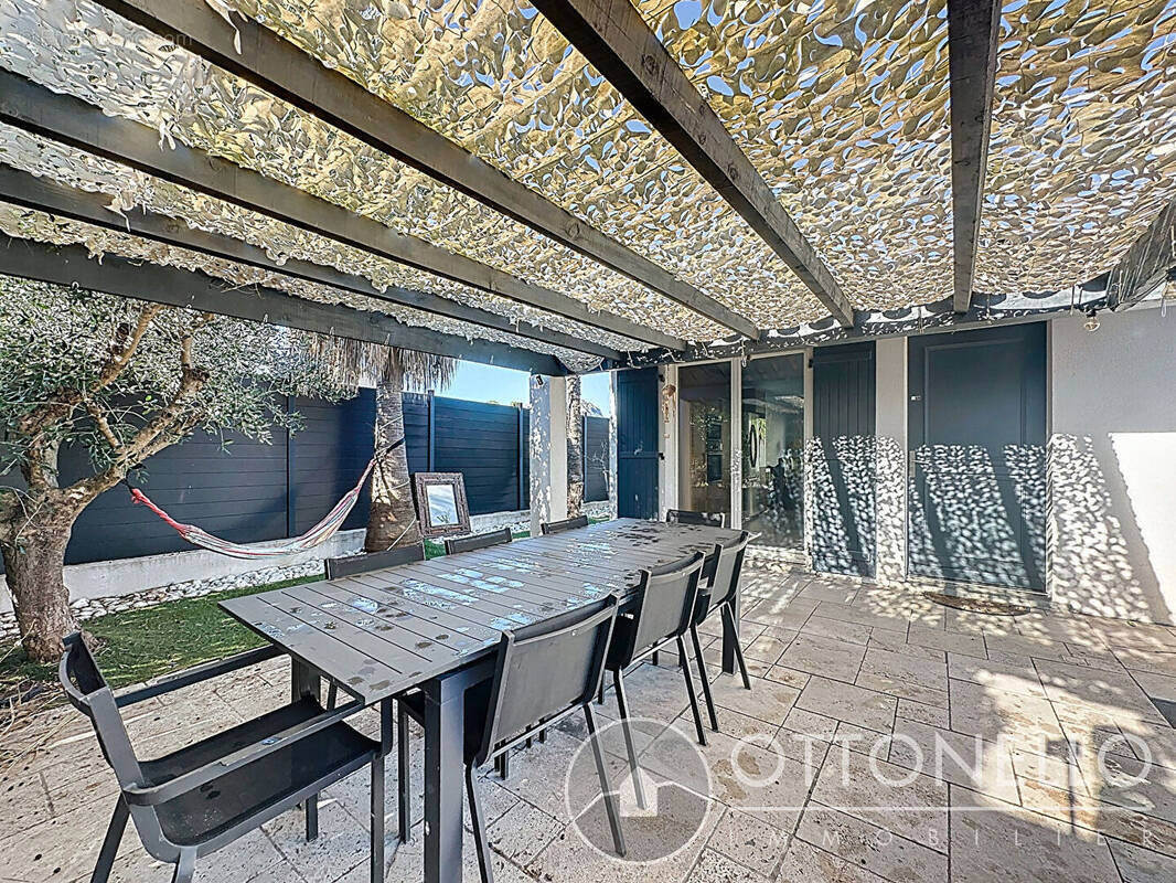 Maison à ROQUEBRUNE-SUR-ARGENS