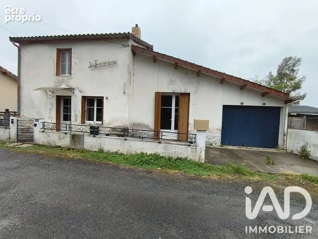 Photo 1 - Maison à CHASSENEUIL-SUR-BONNIEURE
