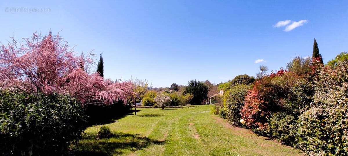 Maison à VILLECROZE