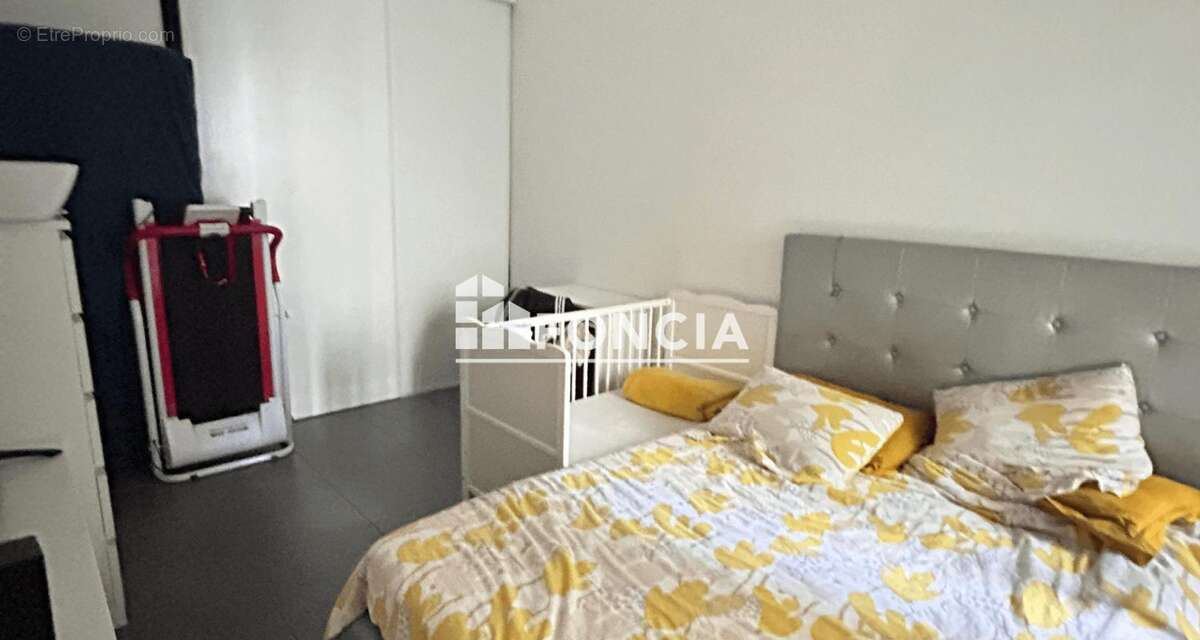 Appartement à MARSEILLE-2E