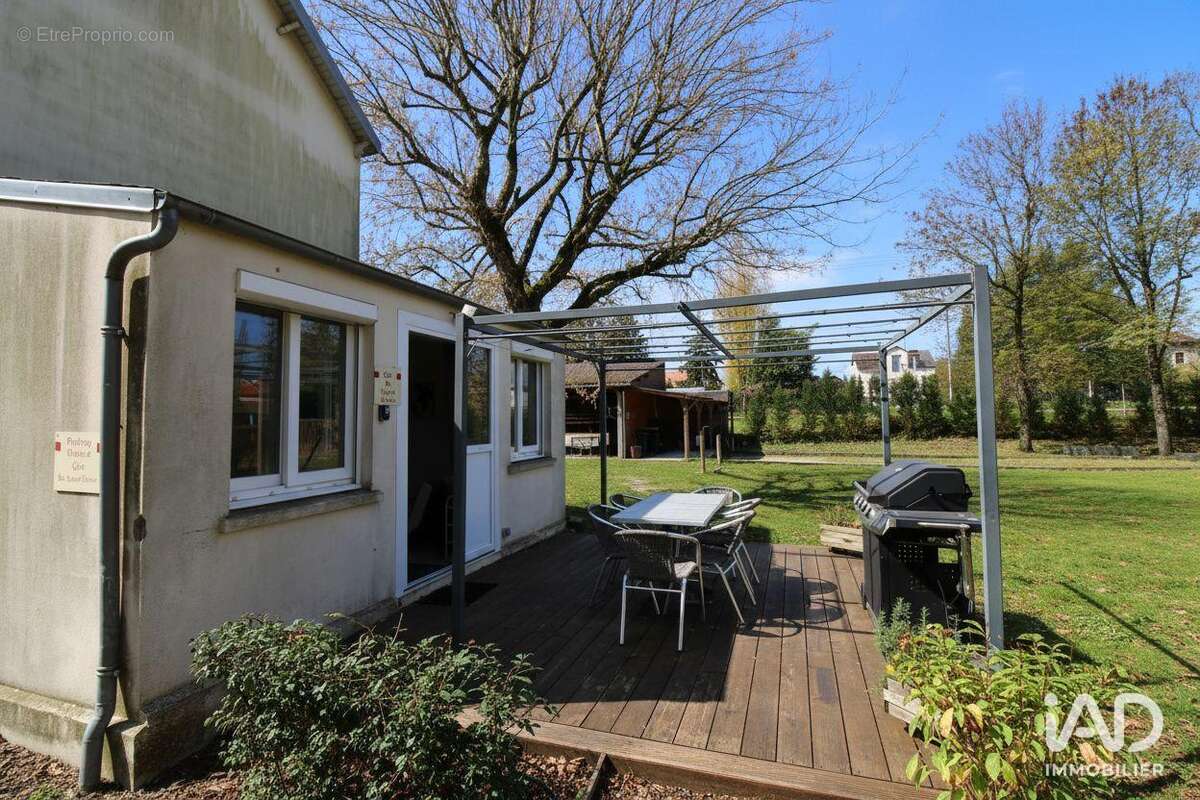 Photo 8 - Commerce à CHAUMONT-SUR-LOIRE