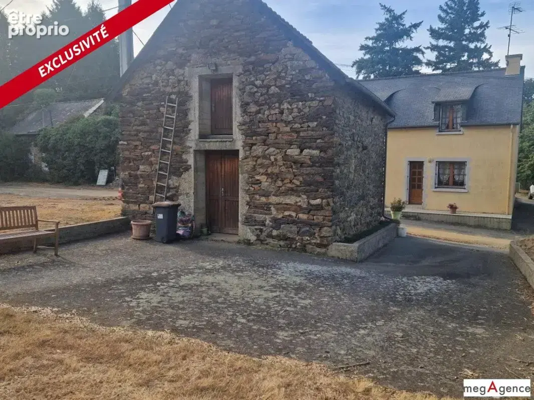 MAURE-DE-BRETAGNE – Propriété avec 2 maisons et 7 200 m² de terrain - photo 3