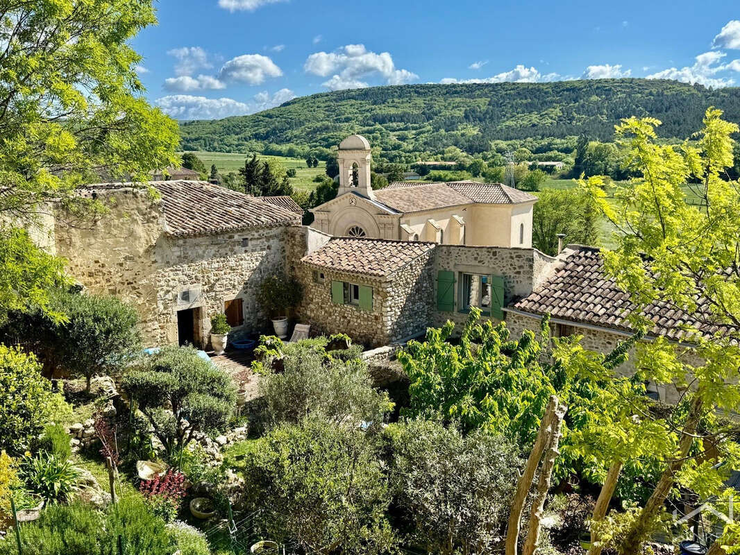 Isabelle di natalevous propose en exclusivité   maison de village  en pierre avec jardin  piscine et dépendanc - photo 27