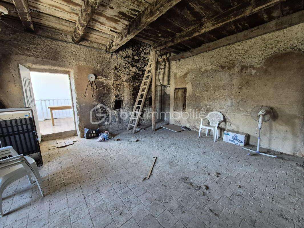 Maison à LACHAPELLE-SOUS-AUBENAS