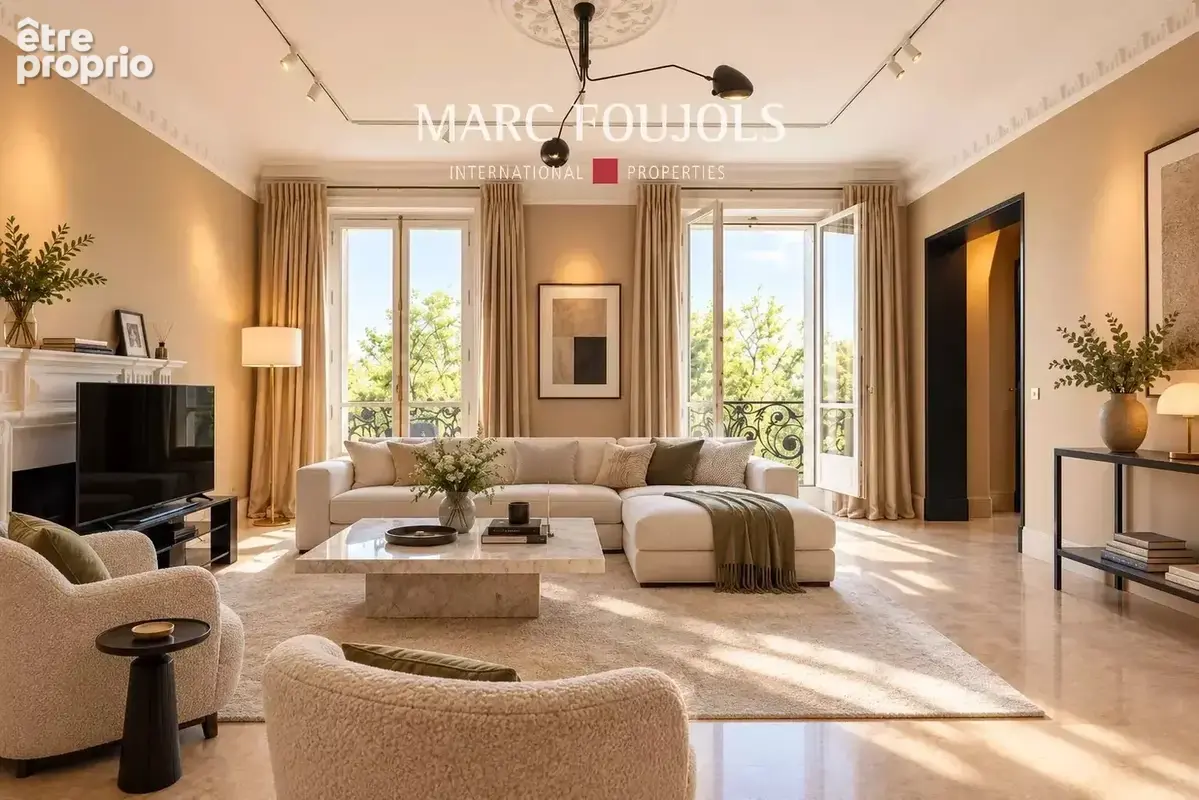 Appartement à PARIS-16E