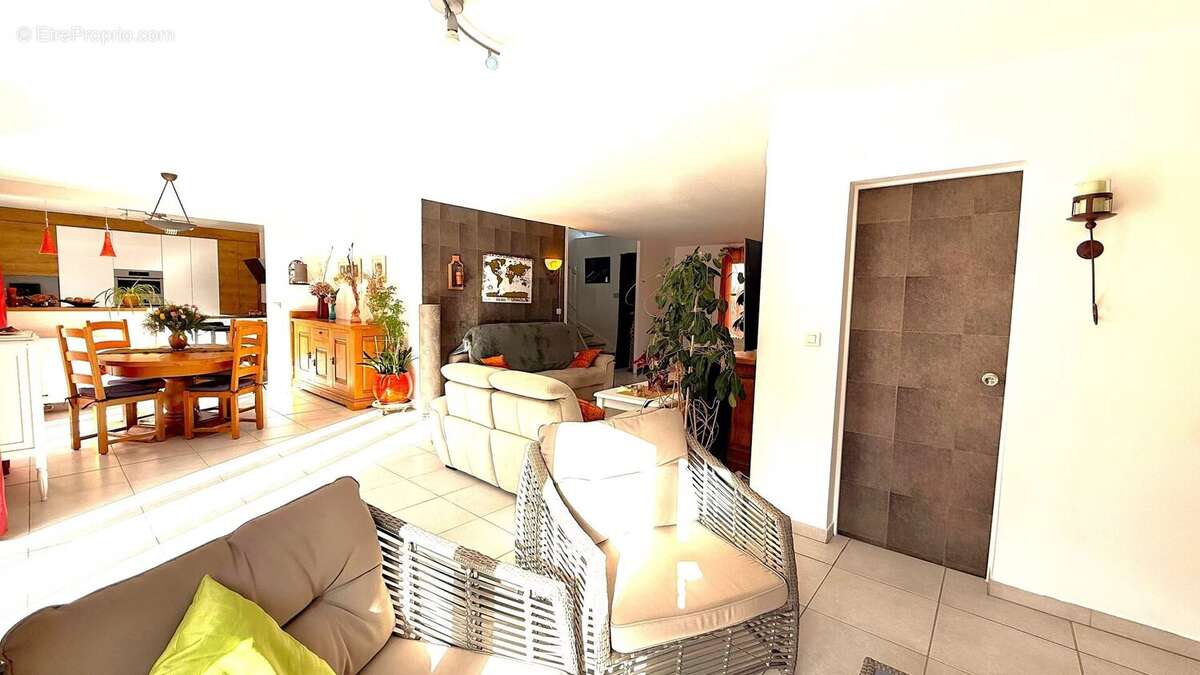 Maison à MONTIGNY-LE-BRETONNEUX