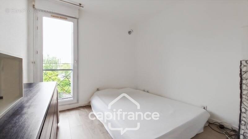 Chennevières-sur-Marne-A vendre appartement 3 pièces traversant-2 chambres- 2 balcons-2ème étage-ascenseur-Parking - photo 10