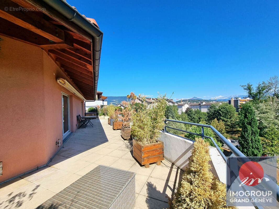 Appartement à AMBILLY