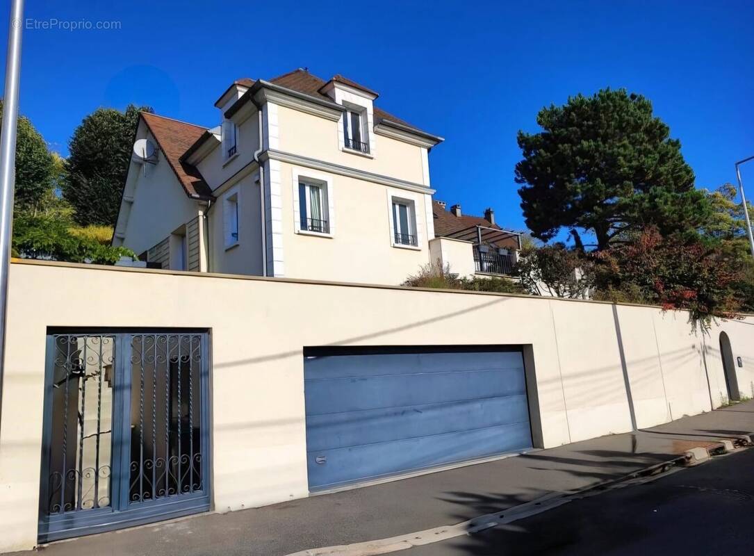 Maison à ATHIS-MONS