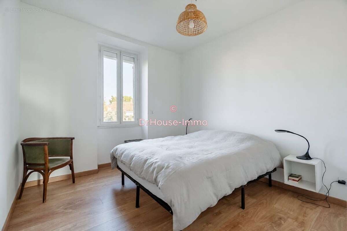 Appartement 75 m² à Marseille-12e  - photo 35